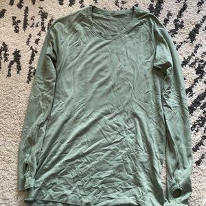 Lululemon Swiftly Tech long sleeve Crew size 10